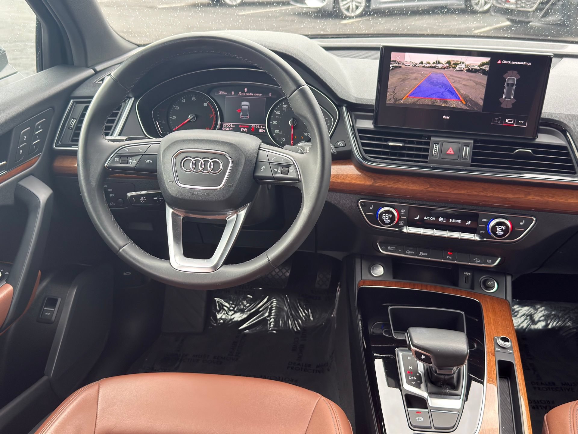 Used 2023 Audi Q5 2.0T Premium w/ Convenience Package AWD/4WD image 24