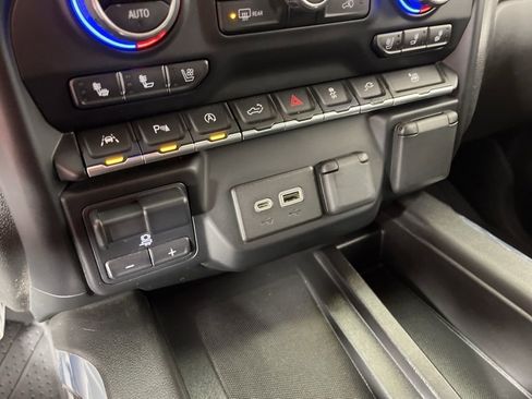 Used 2022 Chevrolet Silverado 1500 LTZ w/ Safety Package II image 33