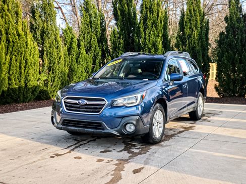 Used 2019 Subaru Outback 2.5i Premium image 5