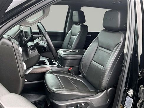 Used 2022 GMC Sierra 2500 Denali w/ Denali Ultimate Package image 25
