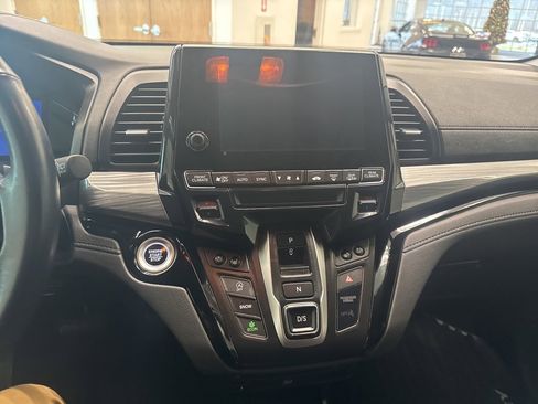 Used 2023 Honda Odyssey Elite image 5