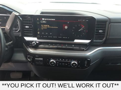 Used 2025 GMC Sierra 1500 SLT AWD/4WD image 25