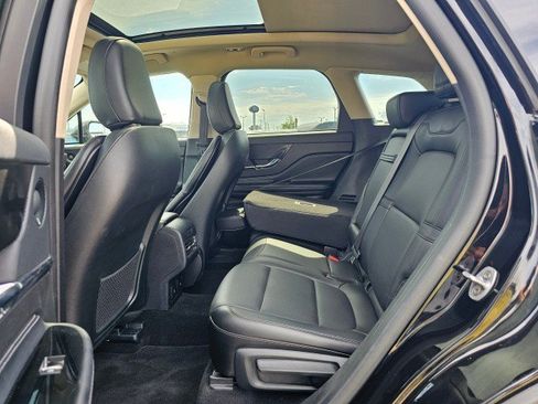 Used 2024 Lincoln Corsair AWD w/ Equipment Group 102A image 19