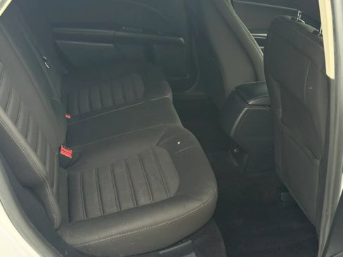 Used 2017 Ford Fusion SE FWD image 15