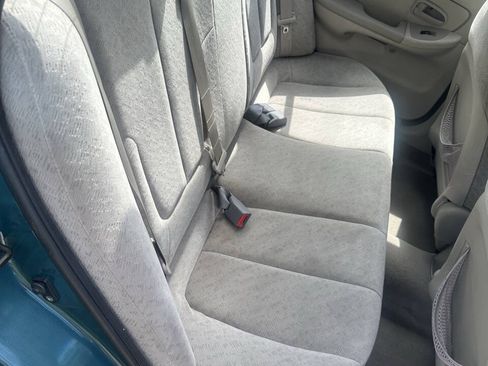 Used 2006 Hyundai Elantra GLS FWD image 14