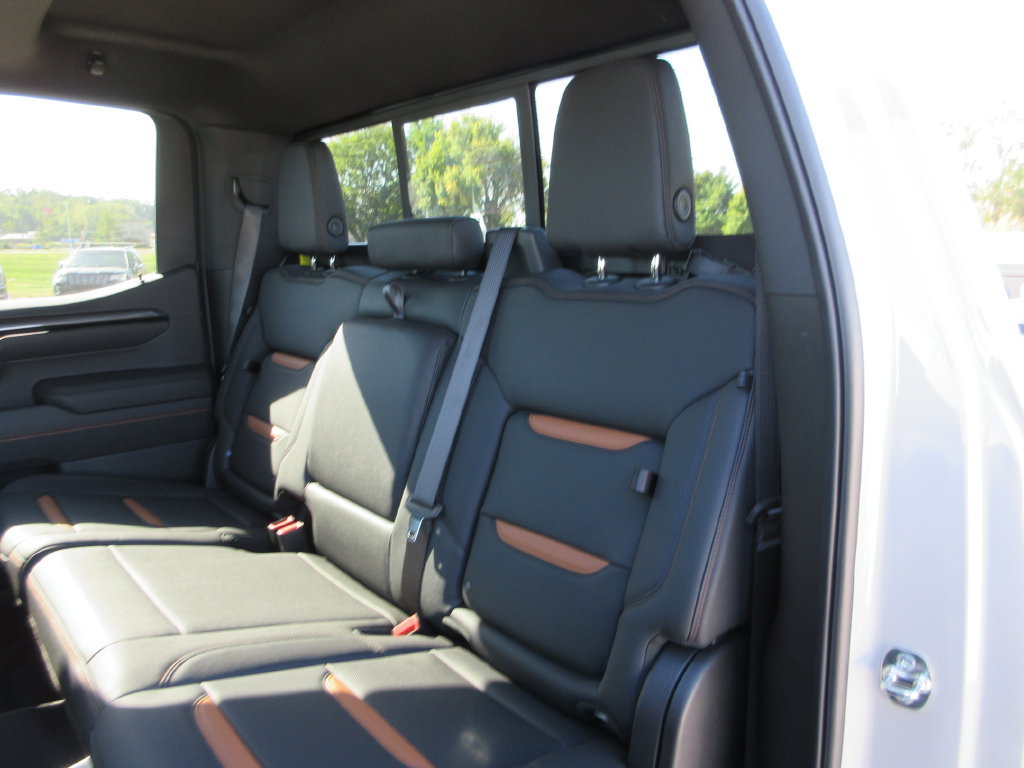 New 2026 GMC Sierra 1500 AT4 w/ AT4 Premium Package AWD/4WD image 13