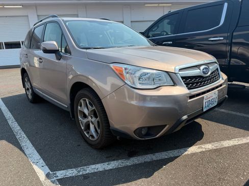 Used 2016 Subaru Forester 2.5i Touring w/ Eyesight & Navigation System AWD/4WD image 4