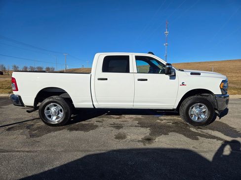 Used 2023 RAM 3500 Tradesman image 2