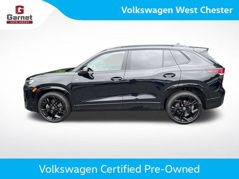 Certified 2025 Volkswagen Tiguan SE R-Line AWD/4WD image 2