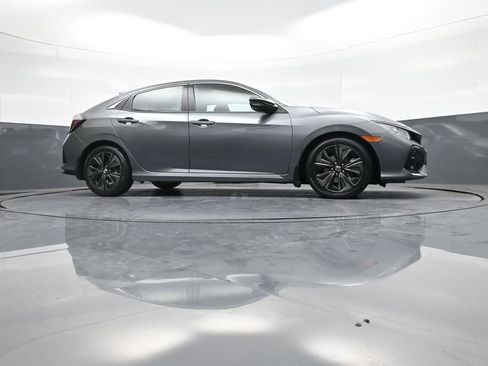 Certified 2019 Honda Civic EX image 28