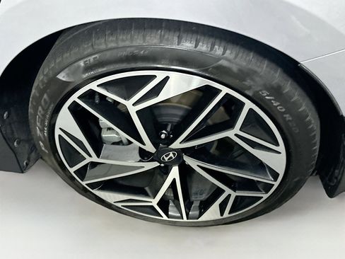 Used 2023 Hyundai Ioniq 6 SEL image 11