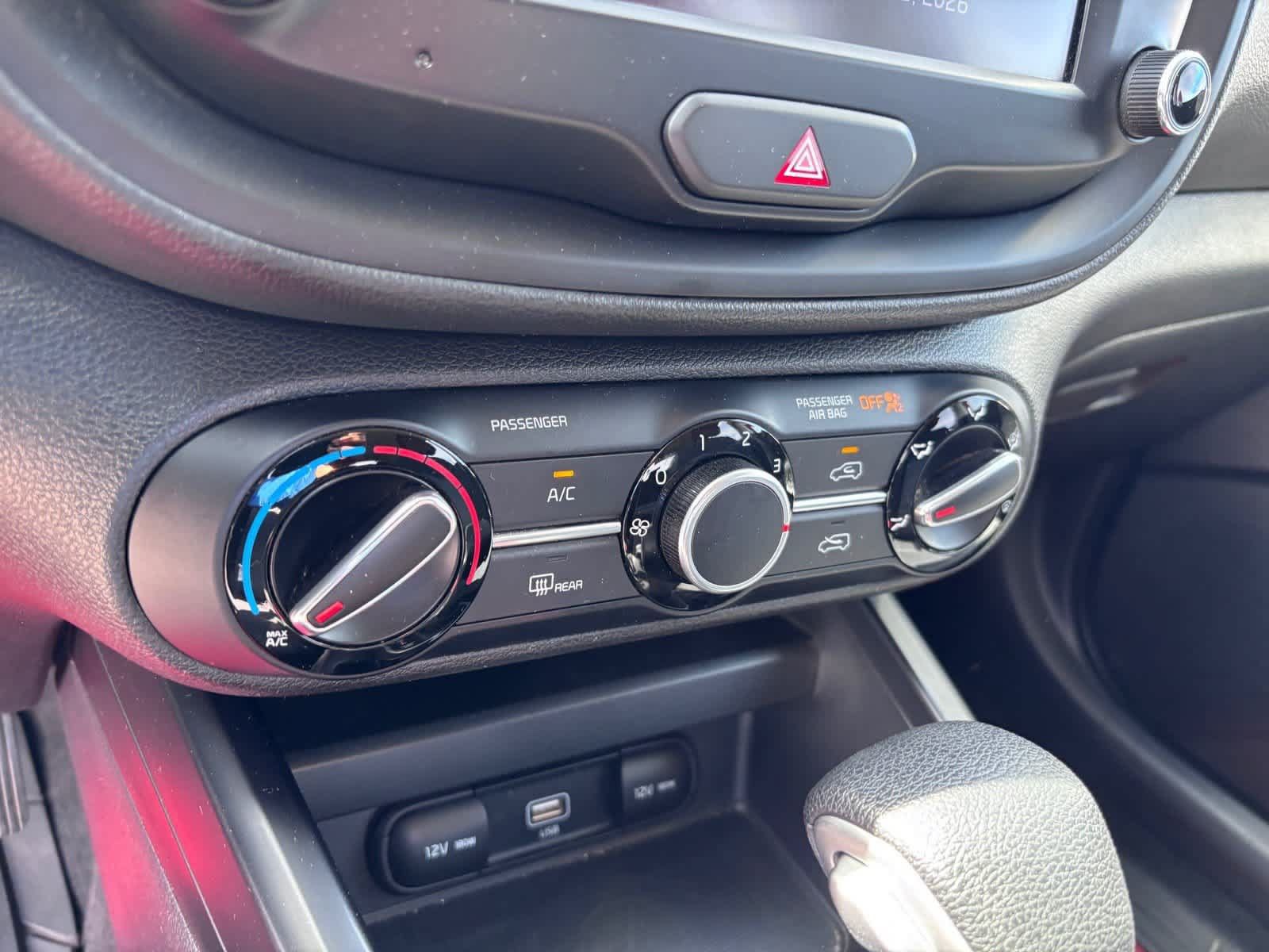 Used 2022 Kia Soul LX FWD image 25