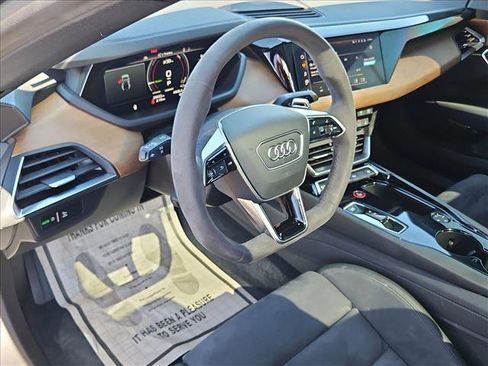 Certified 2023 Audi e-tron GT Premium Plus image 9