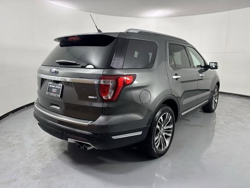 Used 2018 Ford Explorer Platinum AWD/4WD image 34