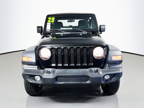 Used 2023 Jeep Wrangler Sport S image 11