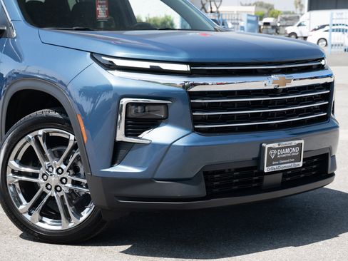 New 2026 Chevrolet Traverse LT w/ Driver Confidence Package image 9