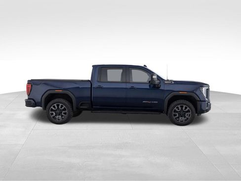 Used 2020 GMC Sierra 2500 AT4 w/ AT4 Premium Package AWD/4WD image 8