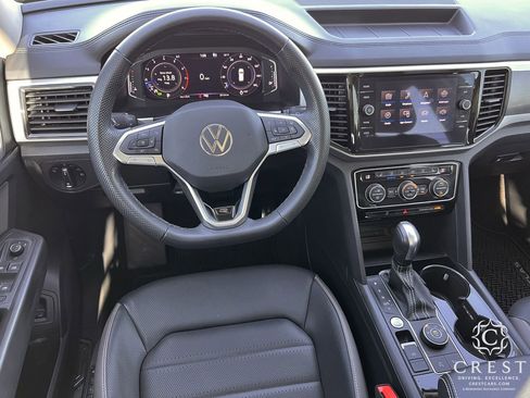 Used 2023 Volkswagen Atlas SEL Premium image 12