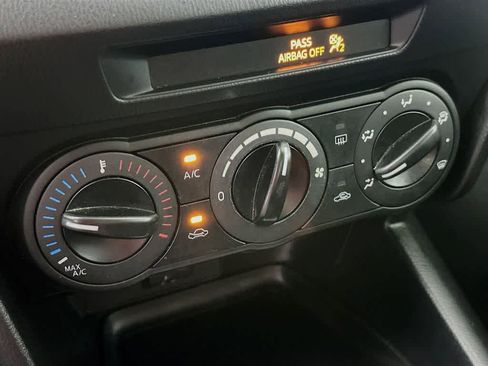 Used 2015 MAZDA MAZDA3 i Sport image 17