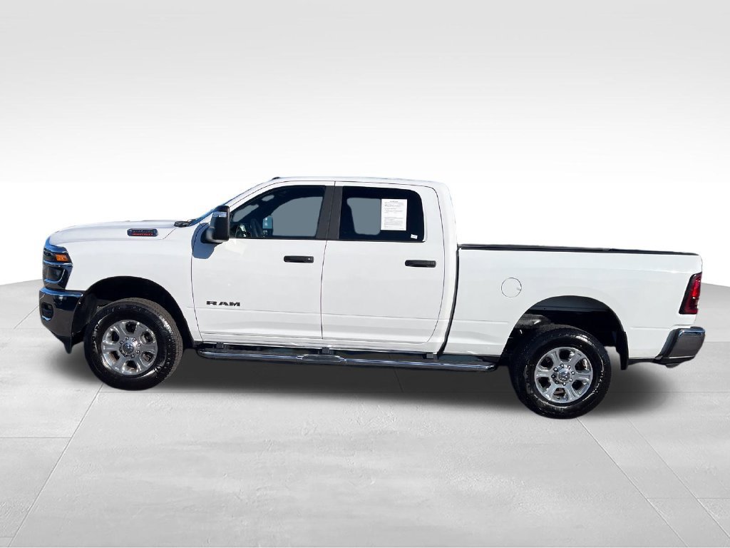Used 2026 RAM 2500 Big Horn AWD/4WD image 2