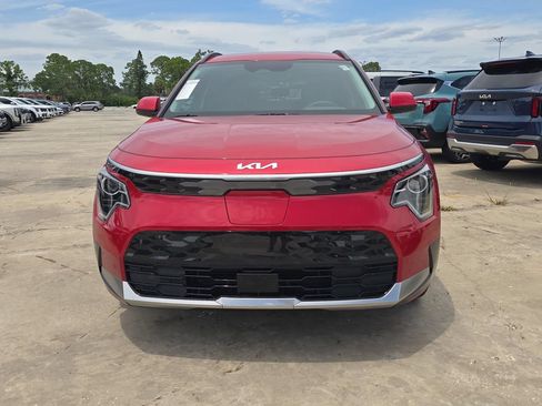 New 2026 Kia Niro Wind FWD image 3