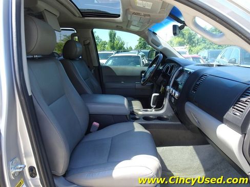 Used 2011 Toyota Sequoia Limited AWD/4WD image 18