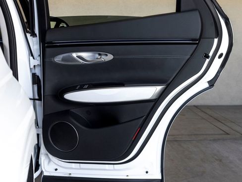 Used 2026 Genesis GV70 2.5T Advanced image 22