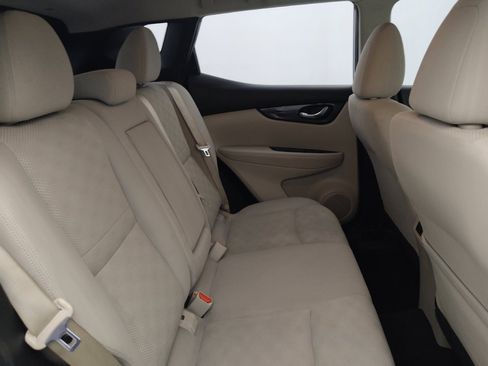 Used 2019 Nissan Rogue Sport SV w/ Technology Package FWD image 19