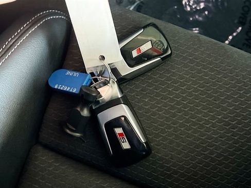 Used 2022 Audi SQ5 Premium Plus image 32