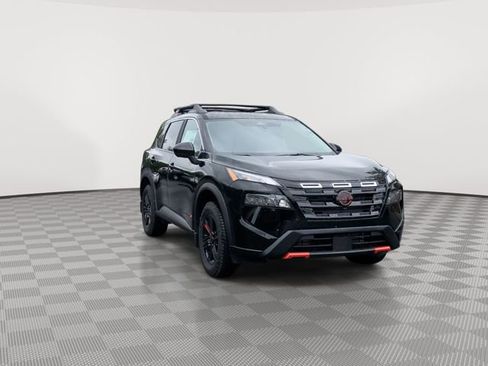 Certified 2025 Nissan Rogue SV image 2