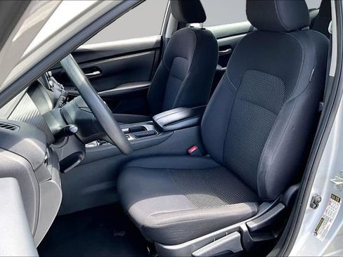 Used 2023 Nissan Sentra S FWD image 19
