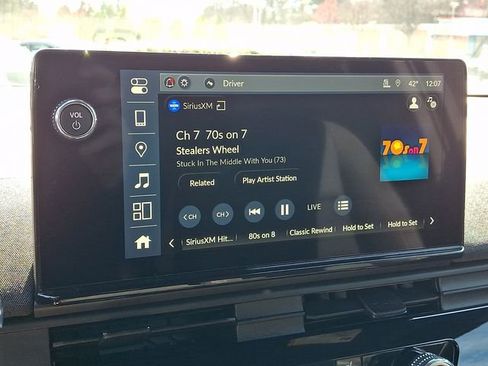 Used 2024 Honda Prologue EX image 19