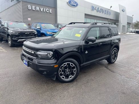 Used 2025 Ford Bronco Sport Outer Banks w/ Outer Banks Tech Package+ image 2