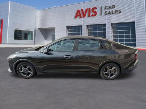 Used 2025 Kia K4 LXS image 10