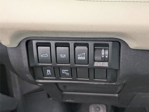 Used 2020 Subaru Ascent Limited w/ Technology Package image 22