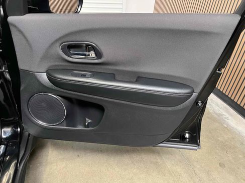 Used 2019 Honda HR-V EX image 64