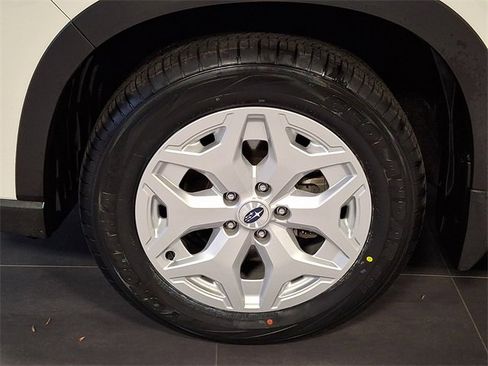Certified 2023 Subaru Forester image 9