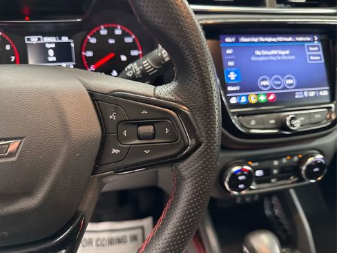 Used 2023 Chevrolet TrailBlazer RS w/ Sun and Liftgate Package image 29