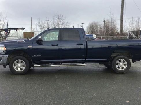 Used 2021 RAM 2500 Big Horn w/ Level 1 Equipment Group image 5