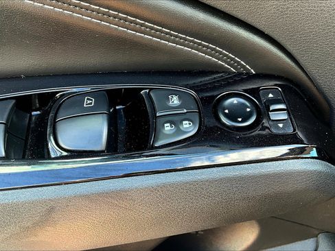 Used 2022 Nissan Altima 2.5 SV w/ SV Premium Package image 34