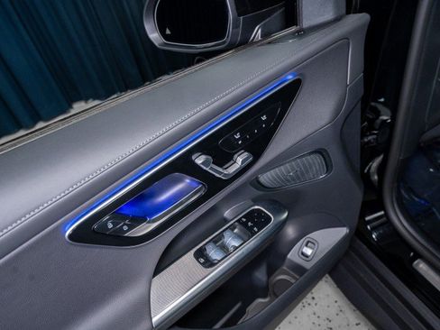 Certified 2025 Mercedes-Benz GLC 300 image 11