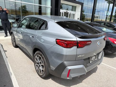 Used 2025 BMW X2 xDrive28i w/ Technology Package AWD/4WD image 3