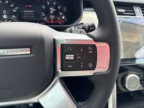 New 2025 Land Rover Discovery S AWD/4WD image 21