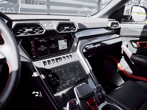 Used 2024 Lamborghini Urus Performante image 78