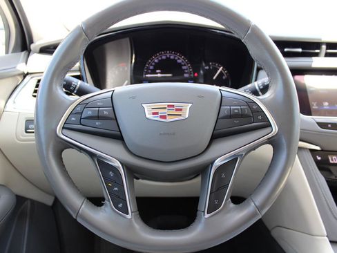 Used 2019 Cadillac XT5 Luxury AWD/4WD image 15