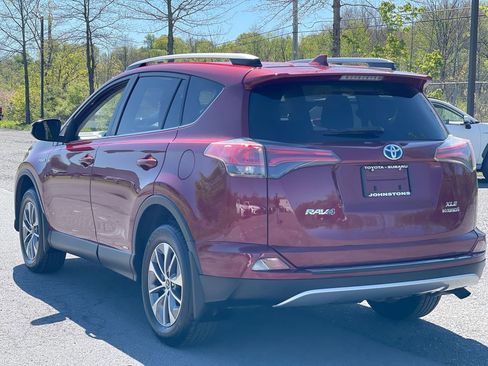 Used 2018 Toyota RAV4 XLE w/ Convenience Package AWD/4WD image 14