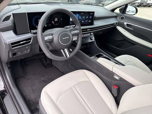 New 2026 Hyundai Sonata SEL FWD image 22