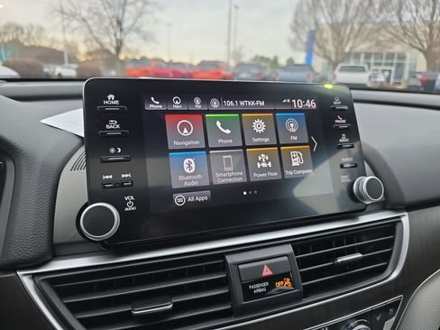 Used 2020 Honda Accord Touring image 20