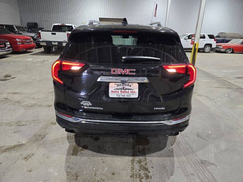 Used 2019 GMC Terrain Denali w/ Advanced Safety Package AWD/4WD image 9