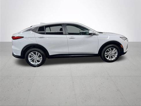 Used 2024 Buick Envista Preferred w/ Convenience I Package FWD image 9